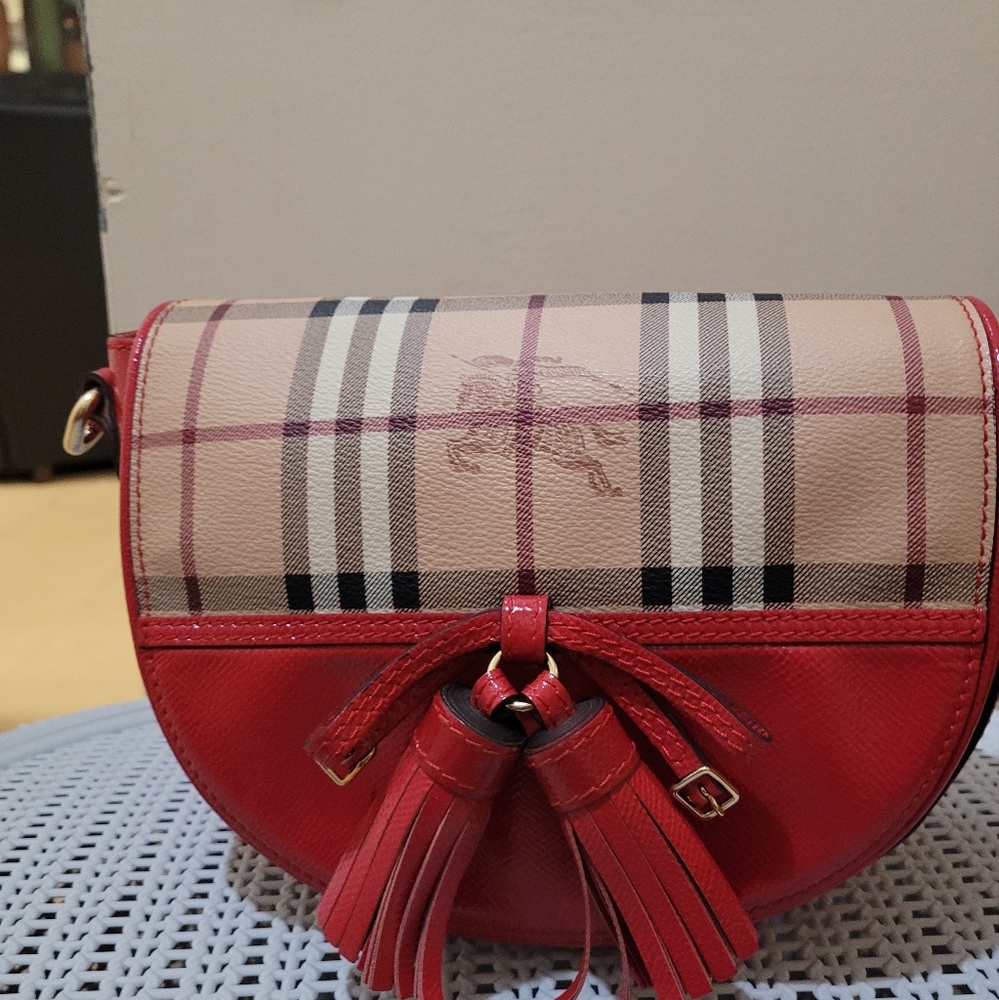 Burberry Haymarket Coated Canvas and Leather Crossbody bag. - Picture 2 of 6